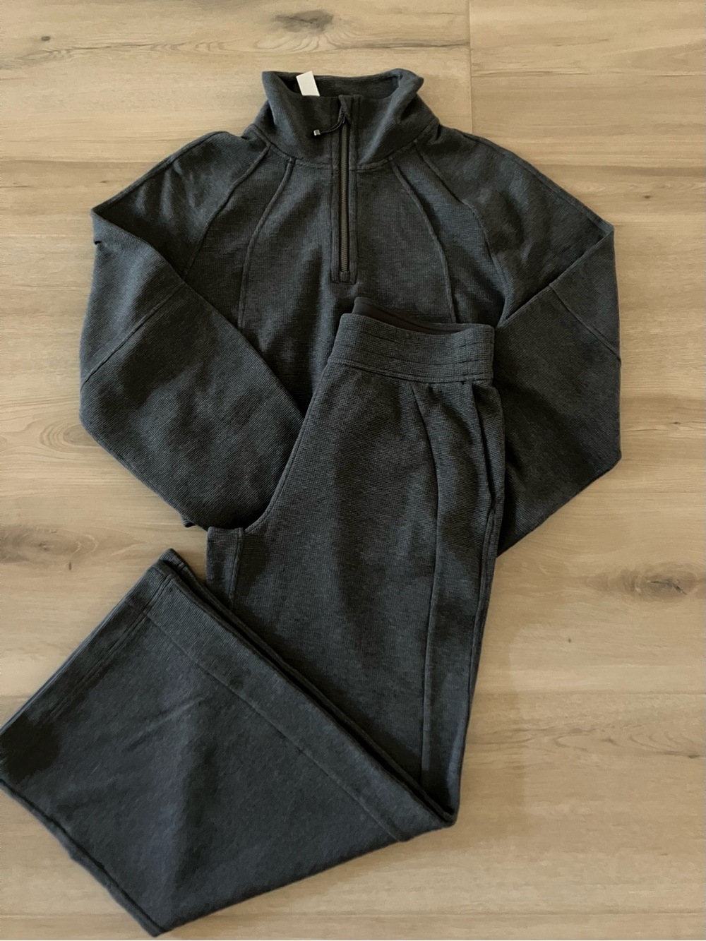 Lululemon Scuba Mid-Rise Wide-Leg Pant Waffle Gray and half zip set